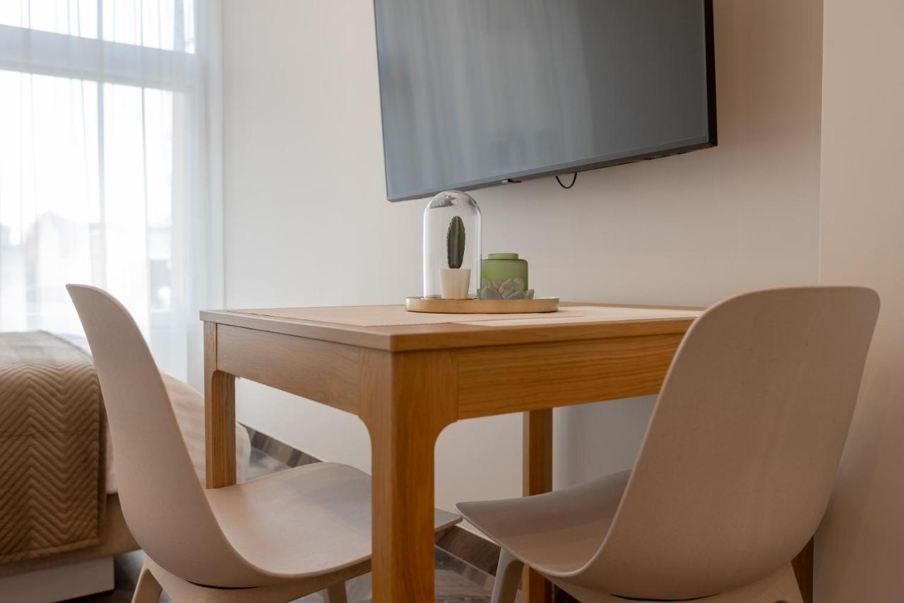 Laisve Boutique Apartments Kaunas Bagian luar foto