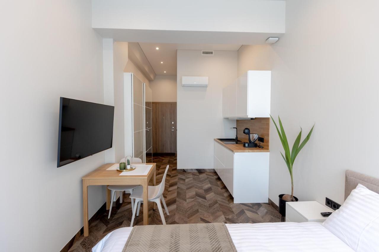 Laisve Boutique Apartments Kaunas Bagian luar foto