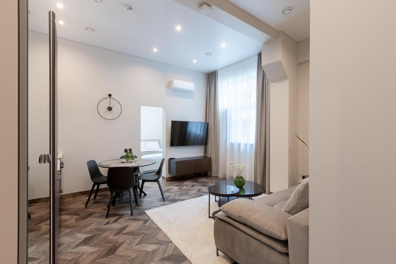 Laisve Boutique Apartments Kaunas Bagian luar foto